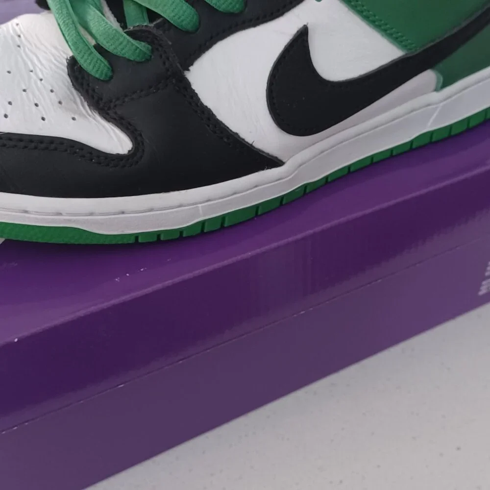NIKE SB Dunk Low Pro - men's size US 11 - classic green black white - Picture 11 of 16